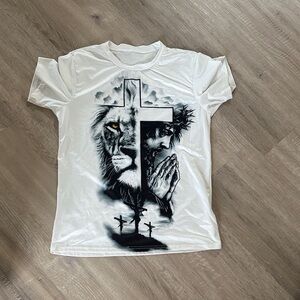SHEIN White Lion and Cross Graphic Tee